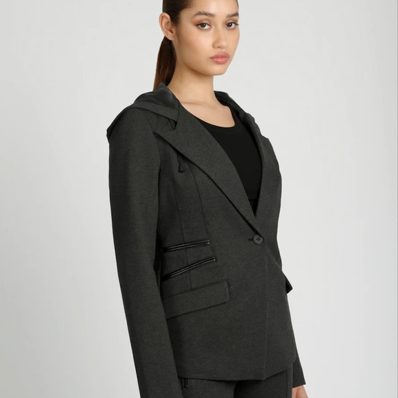 Gorgeous New BLANC NOIR Gayatri Hooded Blazer - Picture 6 of 8